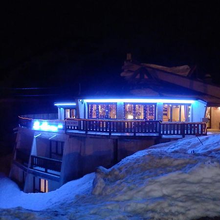 Отель Le Sestriere Ла-Фу Экстерьер фото