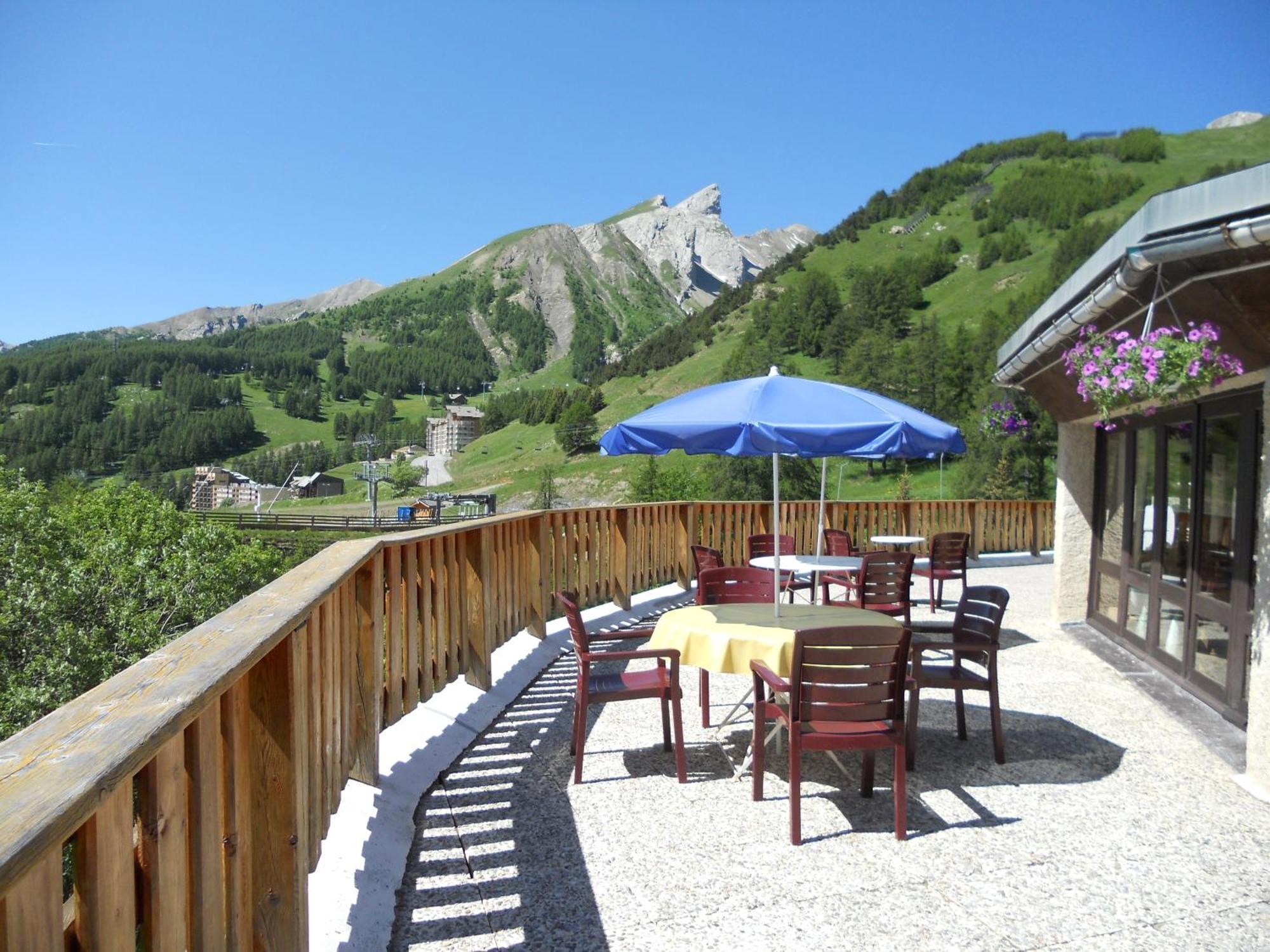 Отель Le Sestriere Ла-Фу Экстерьер фото