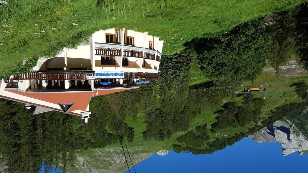 Отель Le Sestriere Ла-Фу Экстерьер фото